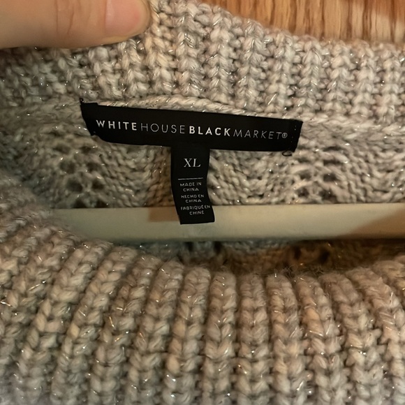 WHBM super soft & vibrant sweater! - Picture 5 of 8